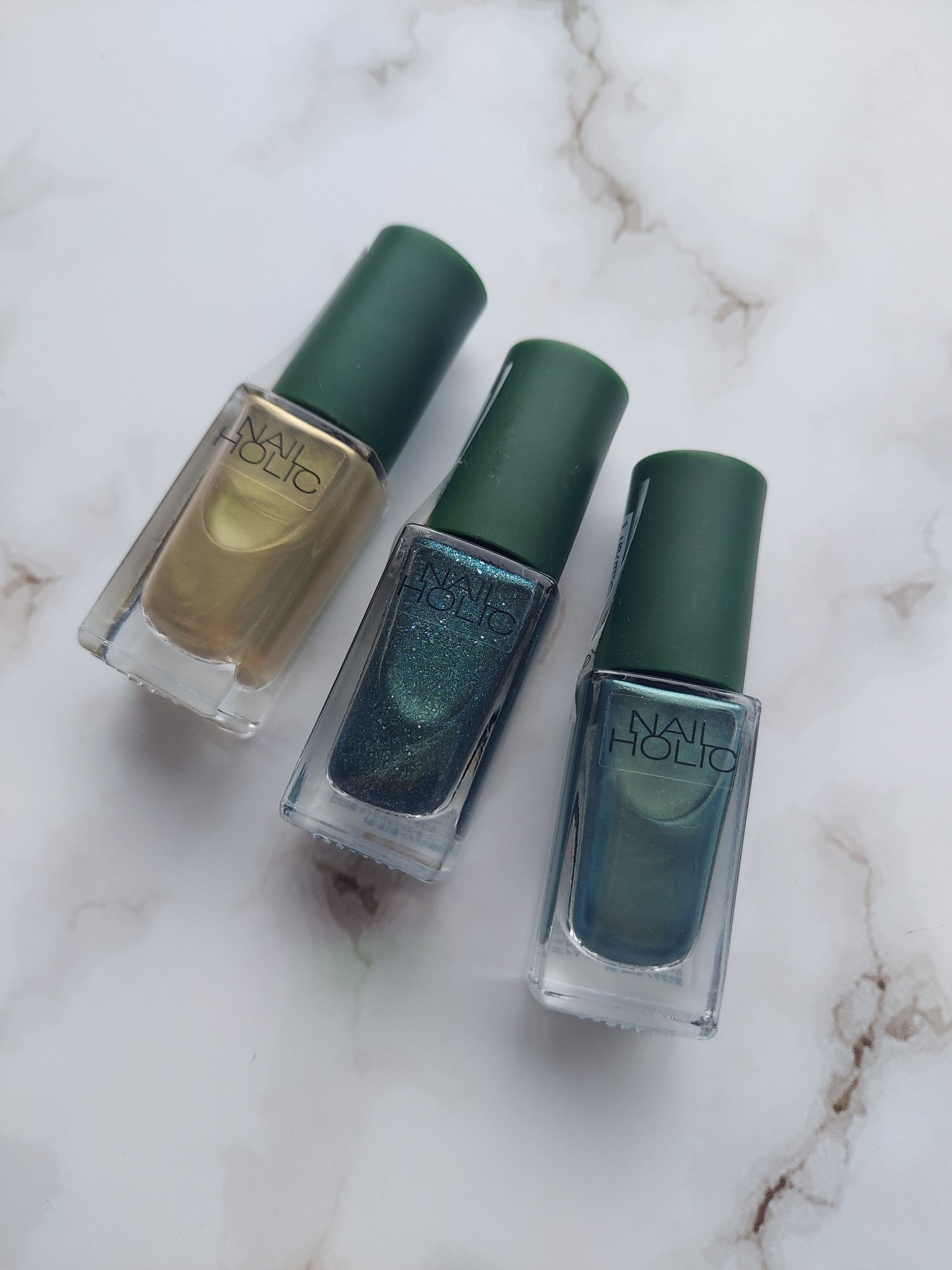 ネイルホリック リミテッドカラー What a glittering holiday! GR732 12月25日/ネイルホリック/マニキュアを使ったクチコミ（1枚目）