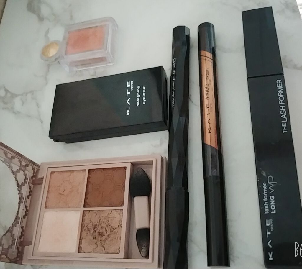 シャドーカスタマイズ/MAJOLICA MAJORCA/単色アイシャドウを使ったクチコミ(4枚目)