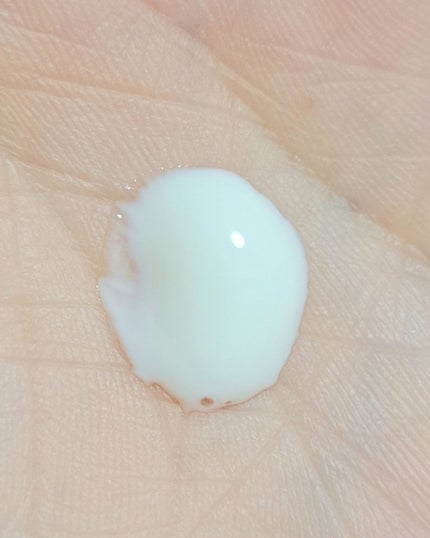 乾燥さん 保湿力スキンケア下地 /乾燥さん/化粧下地を使ったクチコミ(2枚目)