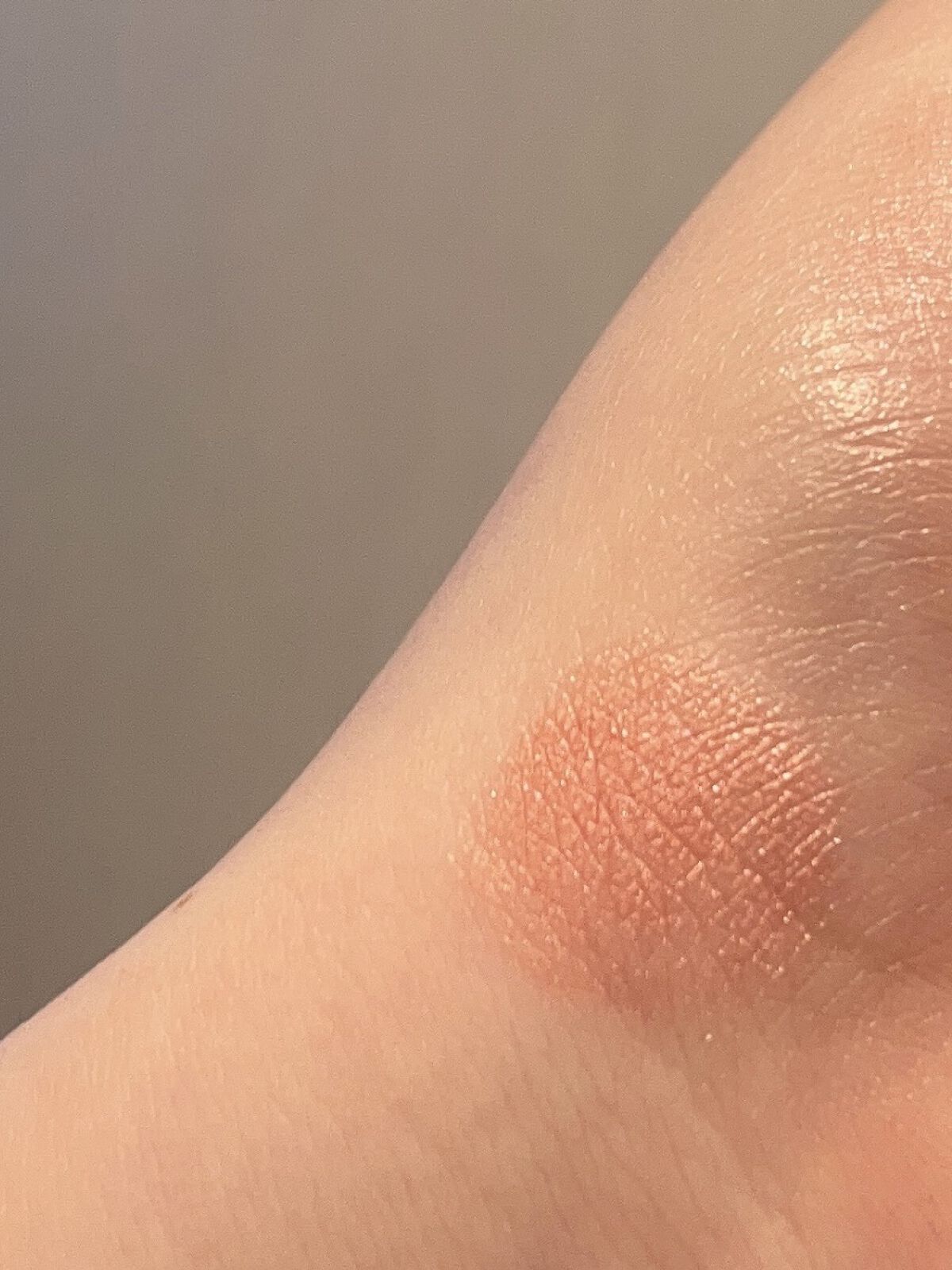 グリームオンフィットシャドウ/excel/スティックアイシャドウを使ったクチコミ（2枚目）