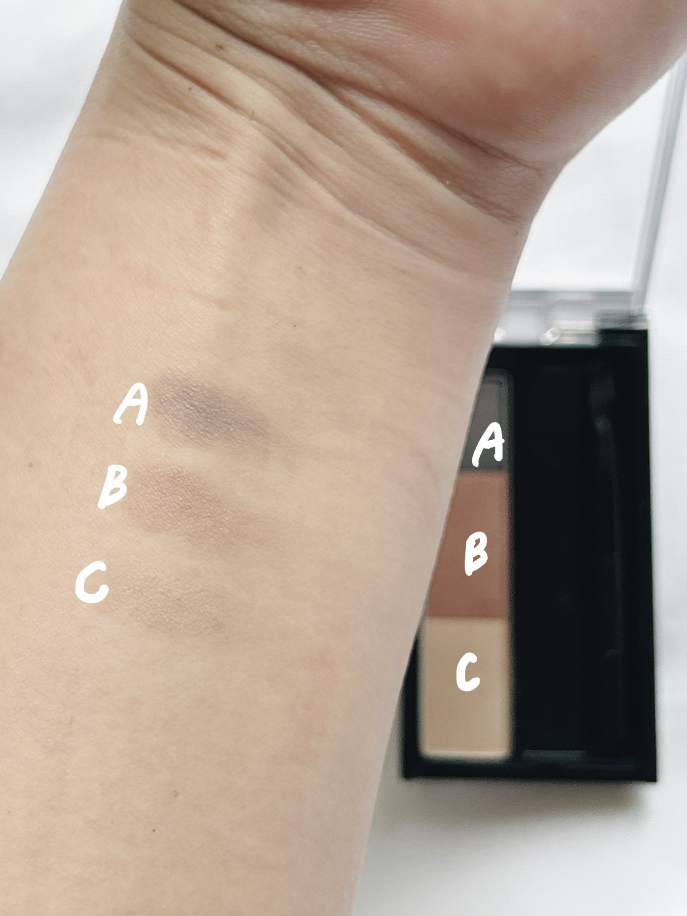 スージー エキスパートミックスアイブロウ パウダー 03 ナチュラルブラウン/SUSIE N.Y./パウダーアイブロウを使ったクチコミ（3枚目）