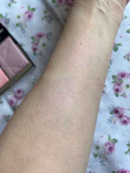 Dior ディオールスキン ルージュ ブラッシュ カラー&グロウのクチコミ「
可愛すぎか🫠❤️🔥
一目惚れチーク。
🐈⬛Diorディオールスキン ルージュ ブラ.....」(3枚目)