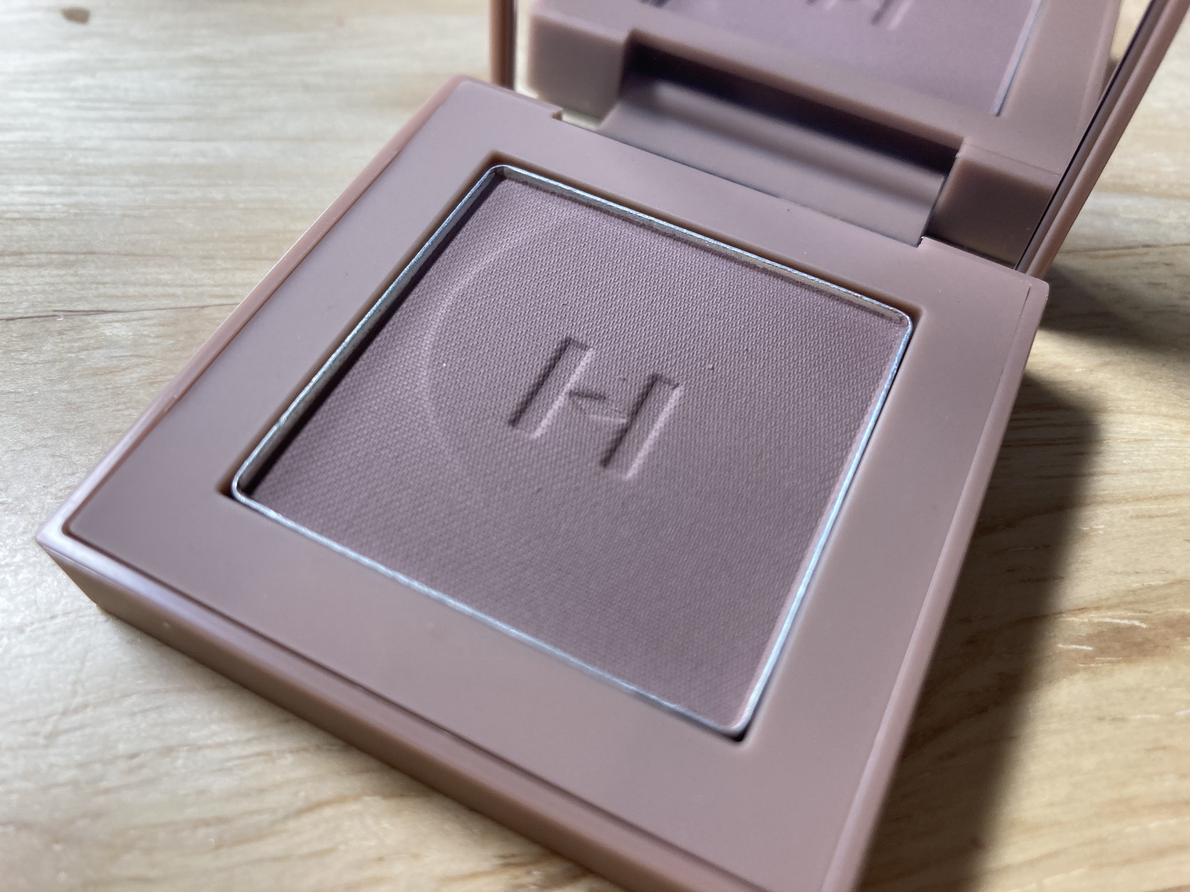 ニューデップスアイシャドウ/hince/単色アイシャドウを使ったクチコミ（2枚目）