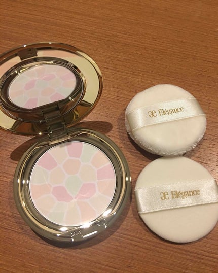 ラ プードル オートニュアンス/Elégance/プレストパウダーを使ったクチコミ(1枚目)