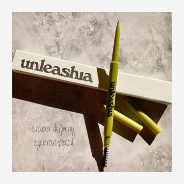 unleashia シェイパーディファイニングアイブロウペンシルのクチコミ「𖤐´-

unleashia
shaper defining eyebrow pencil
U.....」（1枚目）