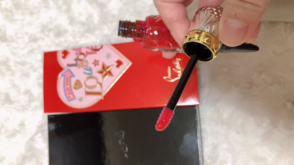 ルビべル/クリスチャン ルブタン/リップグロスを使ったクチコミ（2枚目）