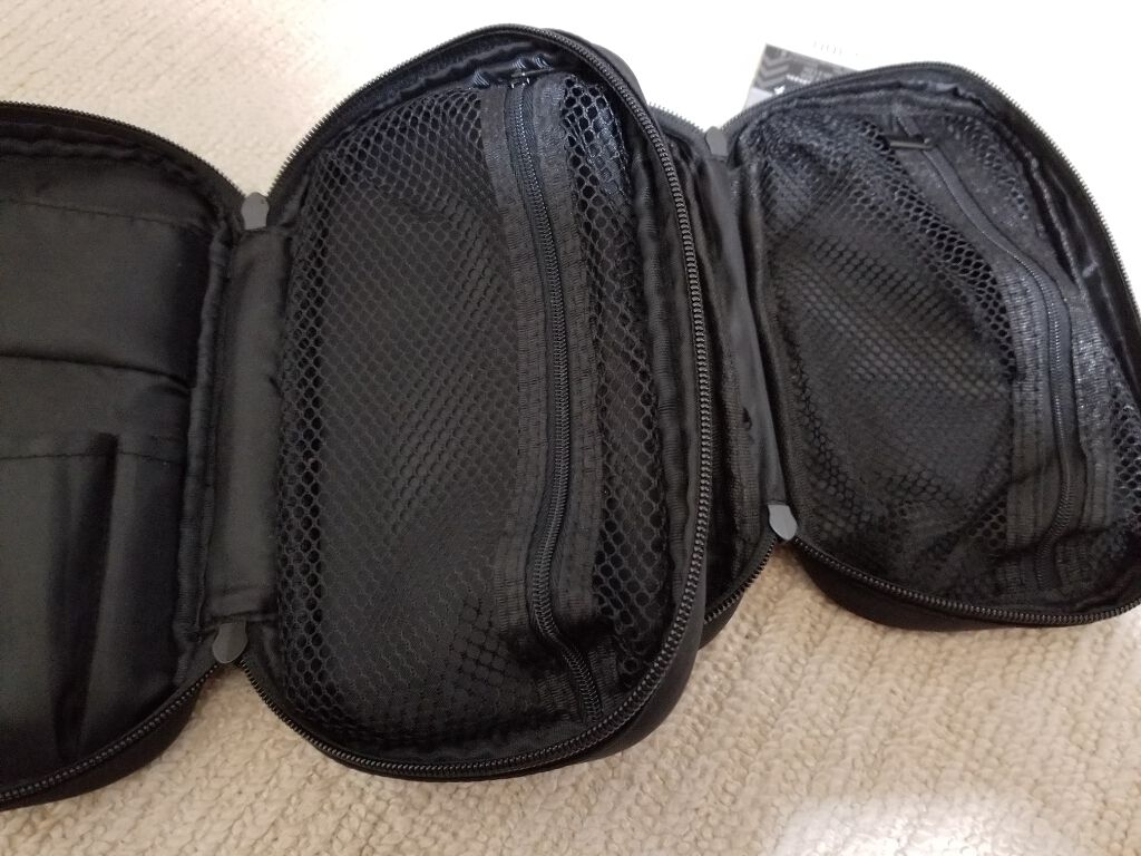 桃色プリン球菌 on LIPS 「チョットコレ見テヨ……コレ、左は無印、右はダイソー(300円)..」(3枚目)