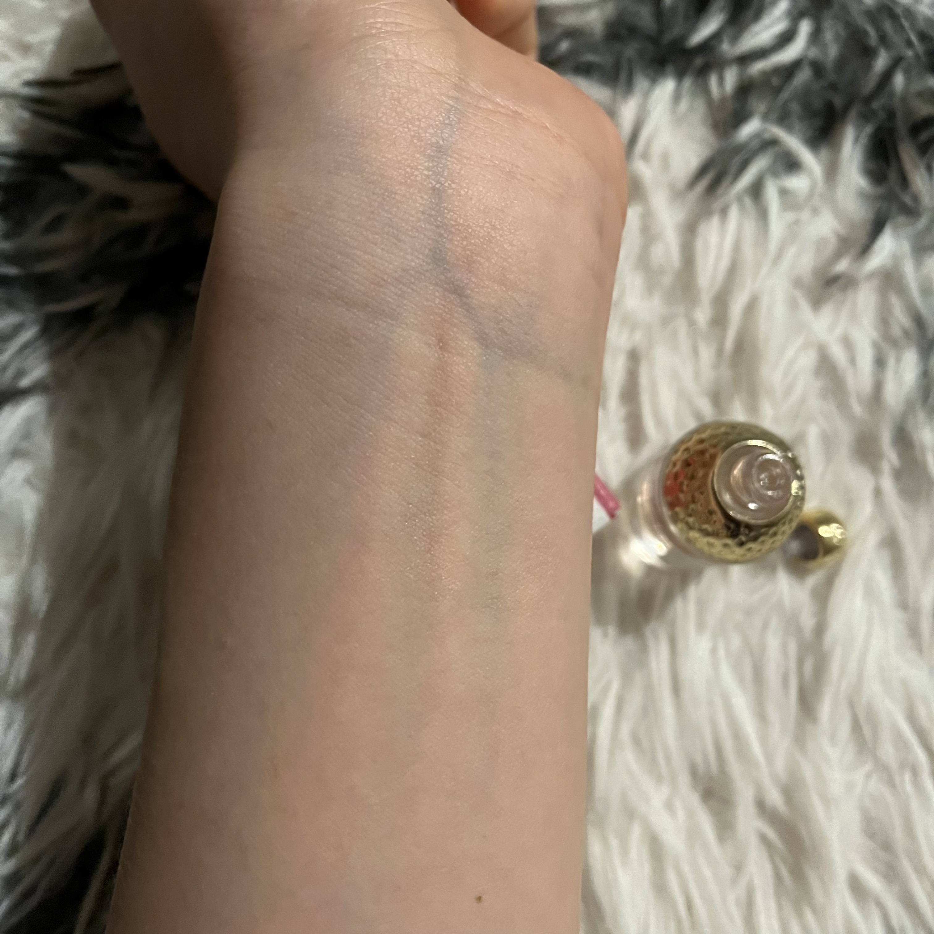 アクア アレゴリア ペラ グラニータ ミニボトル 30ml/GUERLAIN/香水を使ったクチコミ（3枚目）