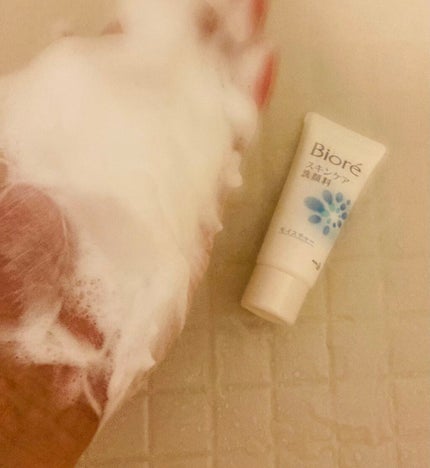 スキンケア洗顔料 モイスチャー/ビオレ/洗顔フォームを使ったクチコミ(4枚目)