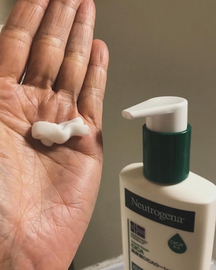 ノルウェー フォーミュラ インテンスリペア CICAボディエマルジョン/Neutrogena/ボディローションを使ったクチコミ(5枚目)