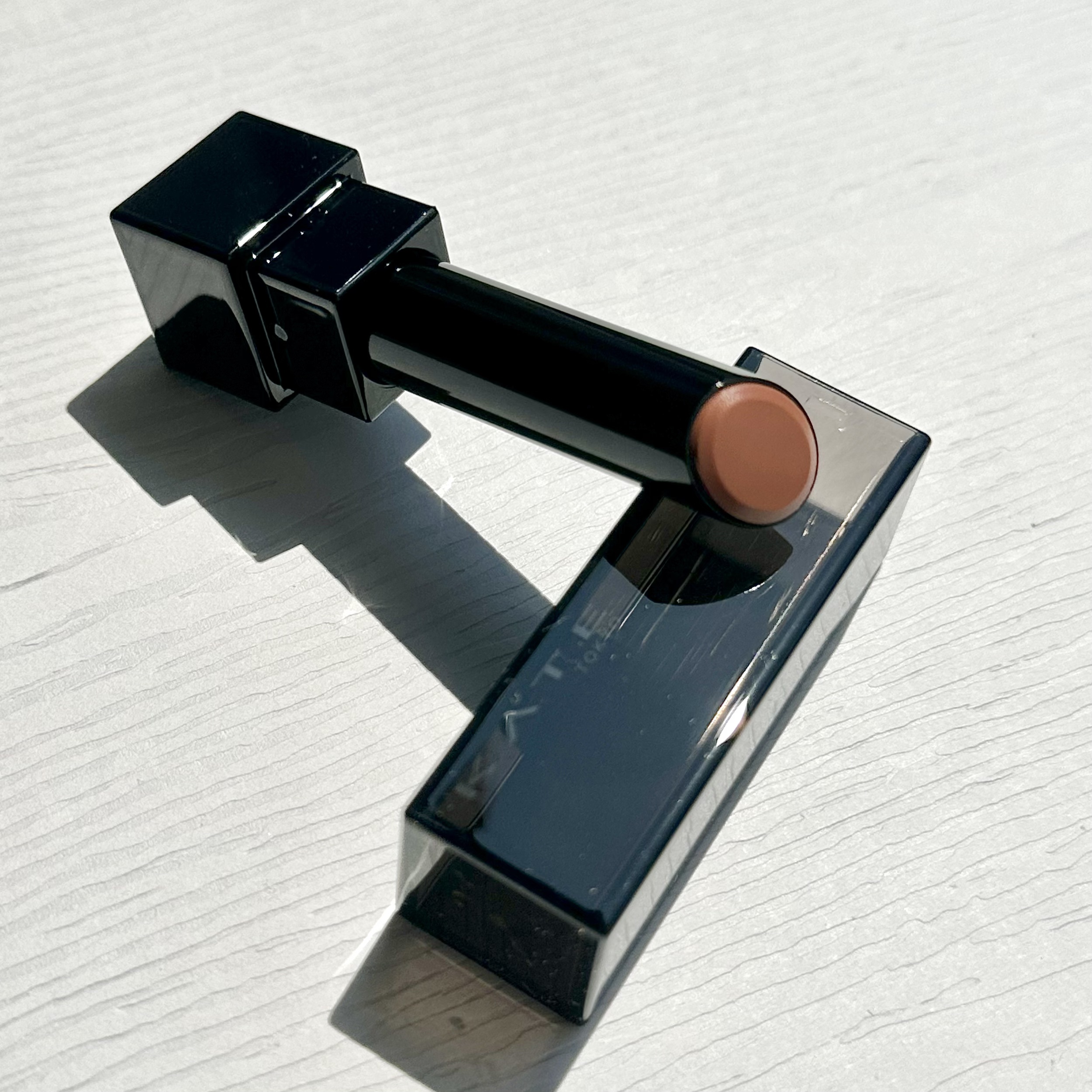 リップモンスター クリアトーン C03 枝化モンスター/KATE/口紅を使ったクチコミ（3枚目）