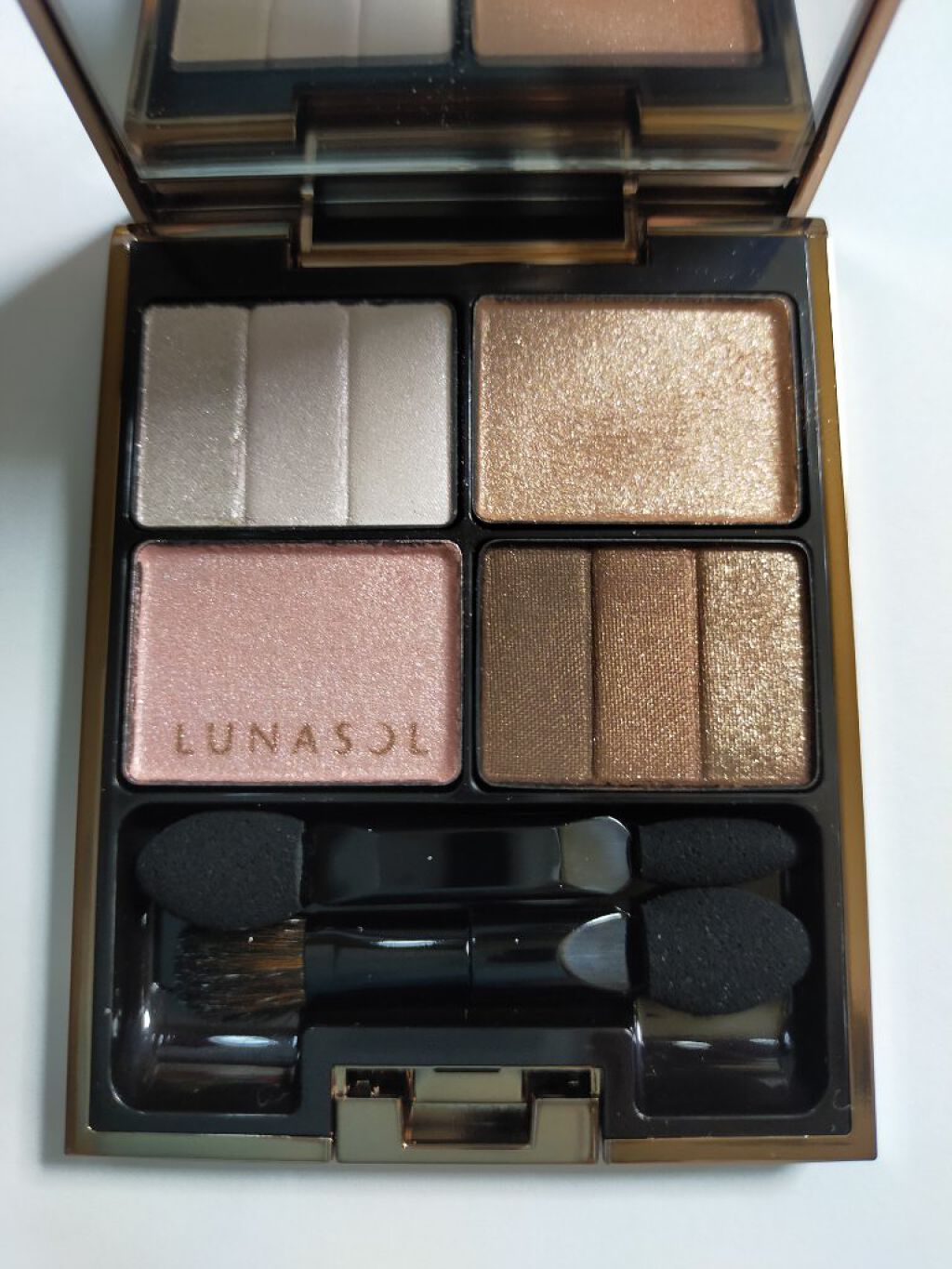 スリーディメンショナルアイズ/LUNASOL/アイシャドウパレットを使ったクチコミ（1枚目）