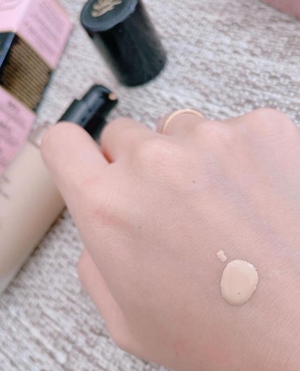 ボーン ディス ウェイ アンディテクタブル 24H マット ファンデーション/Too Faced/リキッドファンデーションを使ったクチコミ(2枚目)