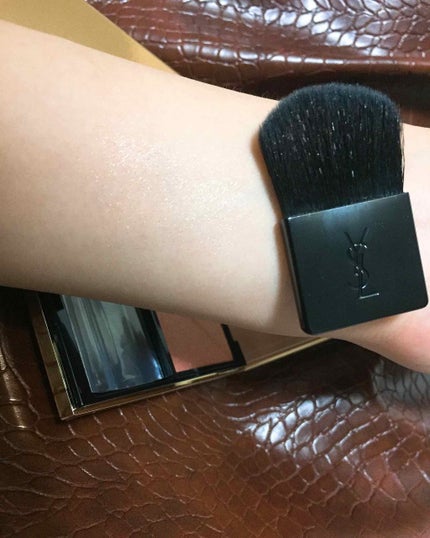 ハイライタークチュール/YVES SAINT LAURENT BEAUTE/パウダーハイライトを使ったクチコミ(3枚目)