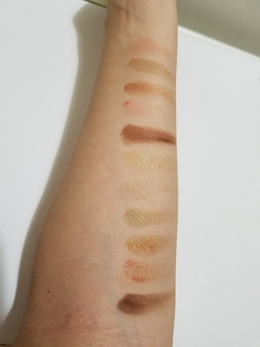 バレンタインボックス/VAVI MELLO/アイシャドウパレットを使ったクチコミ(3枚目)