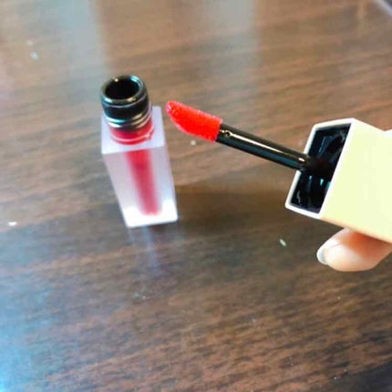 カラーラスティングティント/MOART/口紅を使ったクチコミ(2枚目)