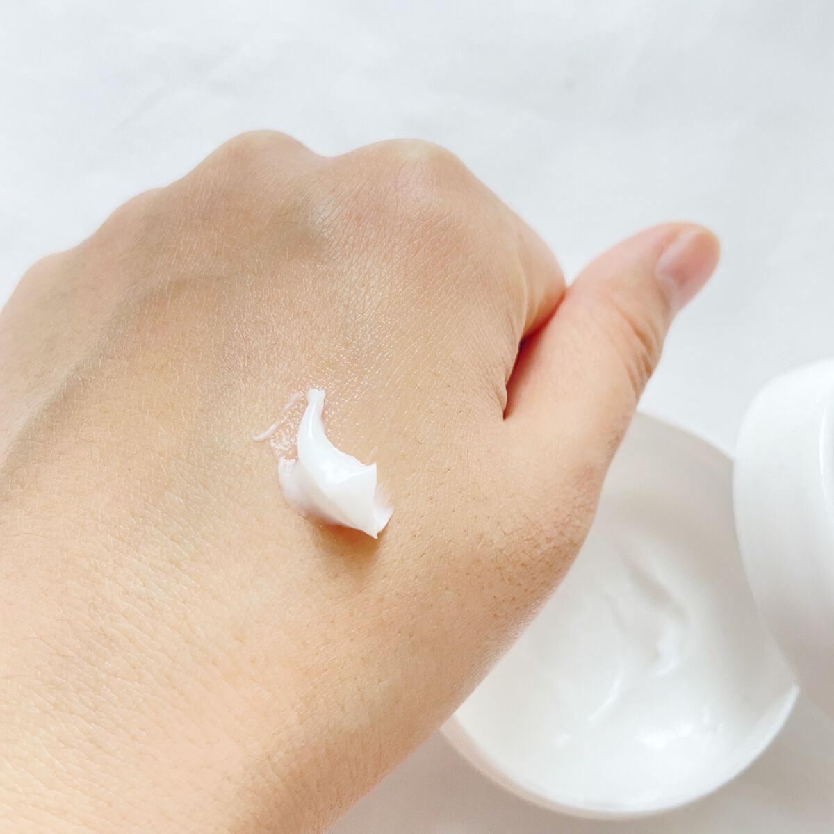 ニベアソフト スキンケアクリーム/ニベア/ボディクリームを使ったクチコミ(3枚目)