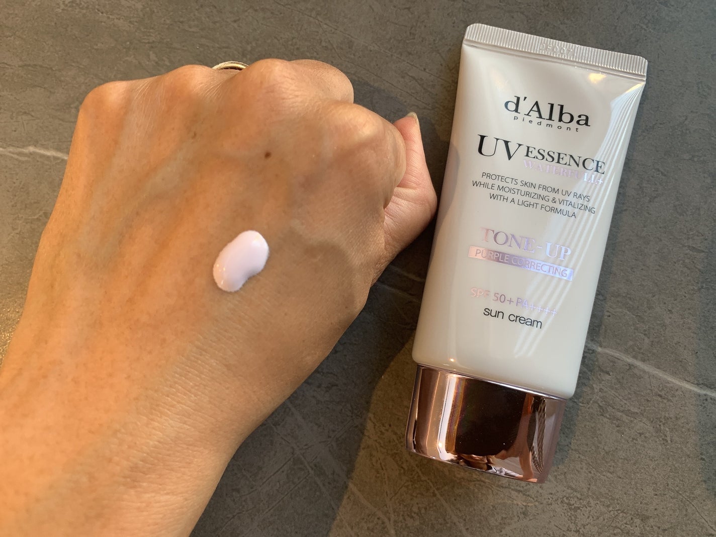 ダルバ ウォータフル トーンアップ サンクリーム(パープル)/ダルバ/日焼け止めクリームを使ったクチコミ(2枚目)