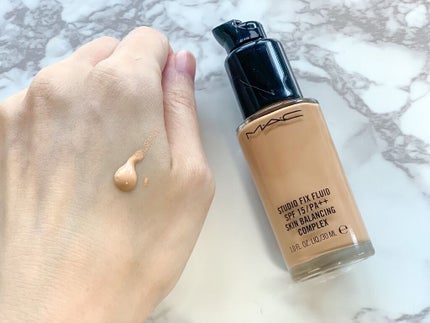 スタジオフィックス フルイッド SPF 15/M・A・C/リキッドファンデーションを使ったクチコミ(2枚目)