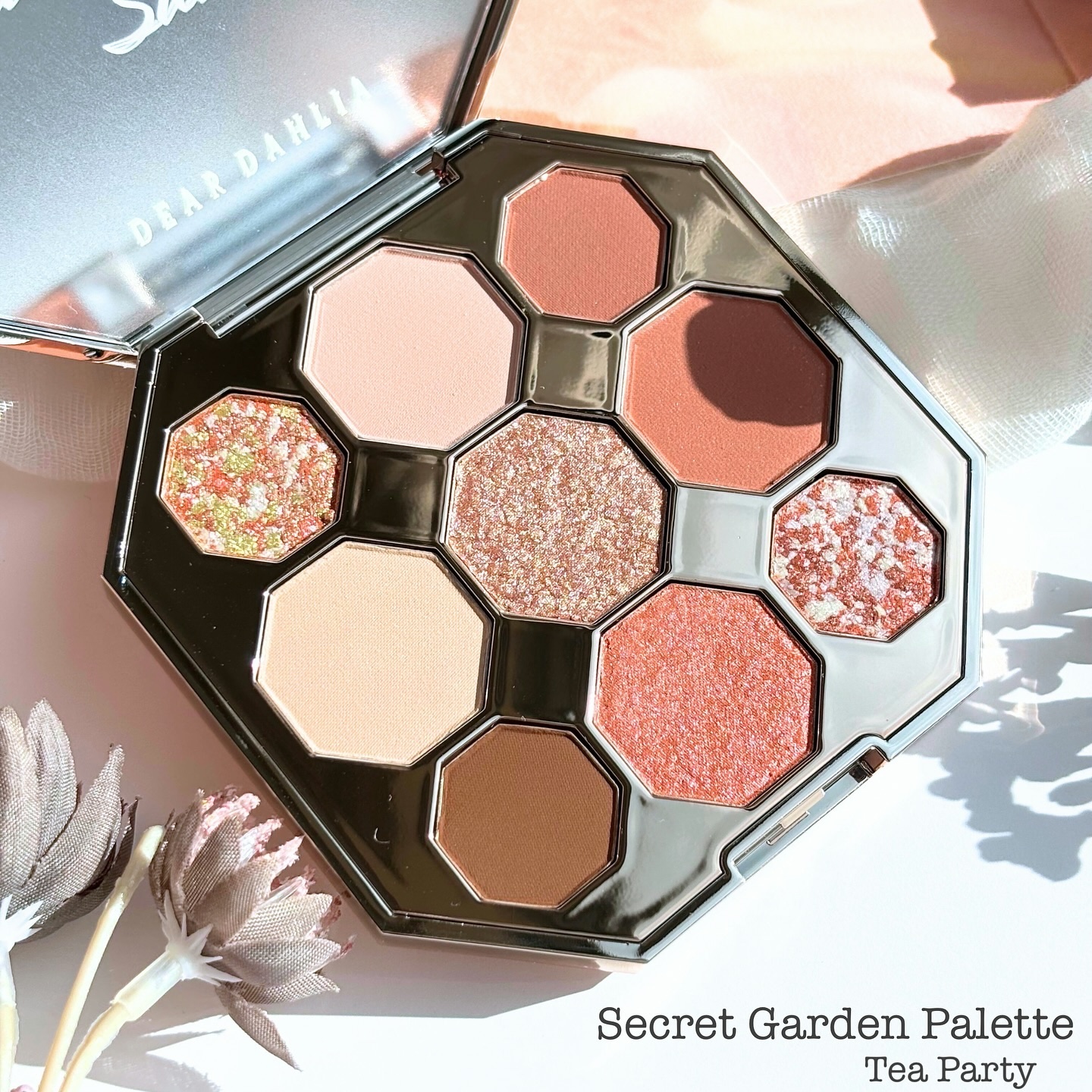 シークレットガーデンパレット  #ティーパーティー (GENTLE SUNSHINE COLLECTION)/DEAR DAHLIA/マルチパレットを使ったクチコミ（3枚目）