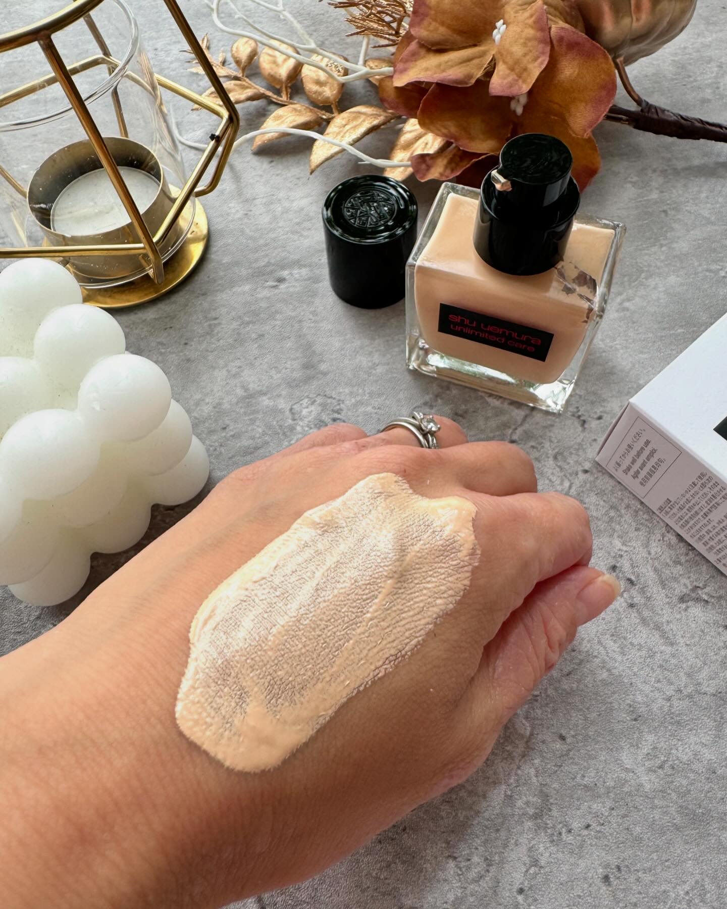 アンリミテッド ケア ツヤ セラム ファンデーション/shu uemura/リキッドファンデーションを使ったクチコミ（3枚目）