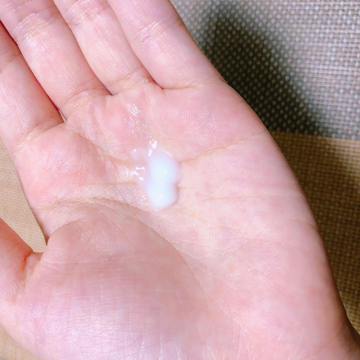 fracora HITOKAN タイムレスリペアワンGRのクチコミ「HITOKAN タイムレスリペアワン GR

ヒト幹細胞培養エキス※1整肌成分がたっぷり入った.....」（3枚目）