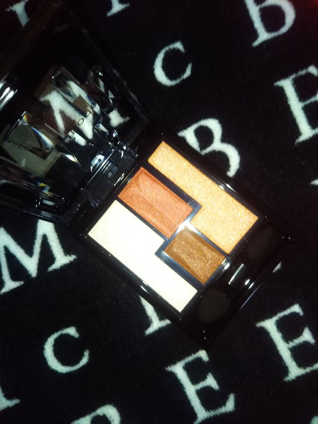 ヴィンテージモードアイズ/KATE/アイシャドウパレットを使ったクチコミ(2枚目)