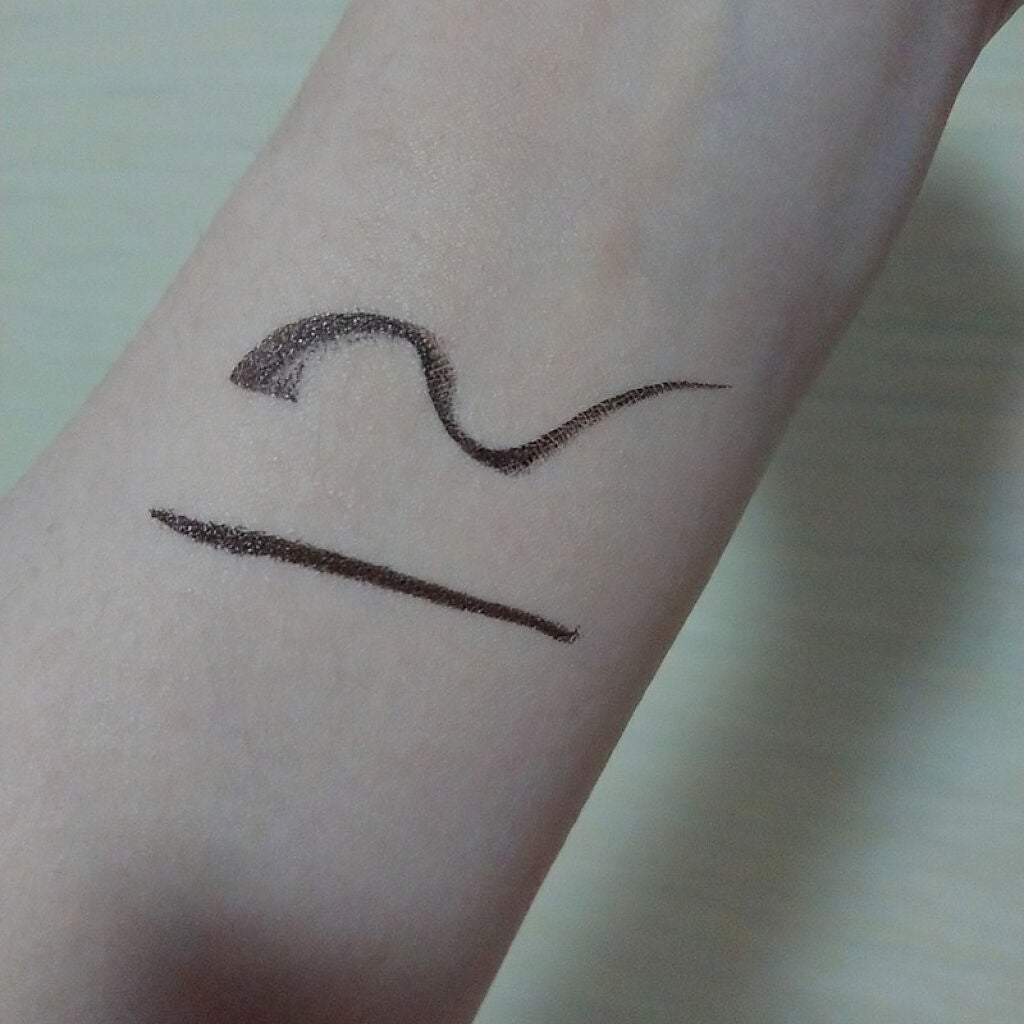 アヴァンセ ジョリ・エ ジョリ・エ リキッドアイライナー/アヴァンセ/リキッドアイライナーを使ったクチコミ(9枚目)