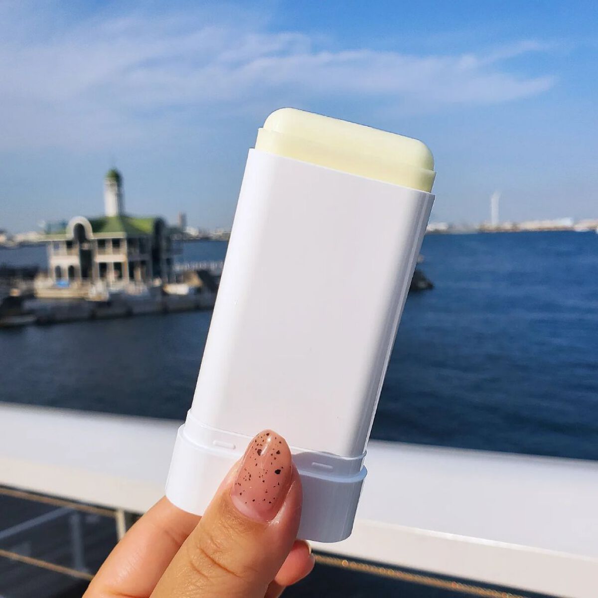 グリーンティー CICA マイルド サンスティック/ラウンドアラウンド/日焼け止めスティックを使ったクチコミ（2枚目）