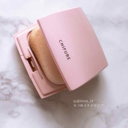 ちふれ モイスチャー パウダー ファンデーション(スポンジ入り)のクチコミ「ちふれ モイスチャーパウダーファンデーション。
こちらは、33 オークル系です。
.....」(1枚目)