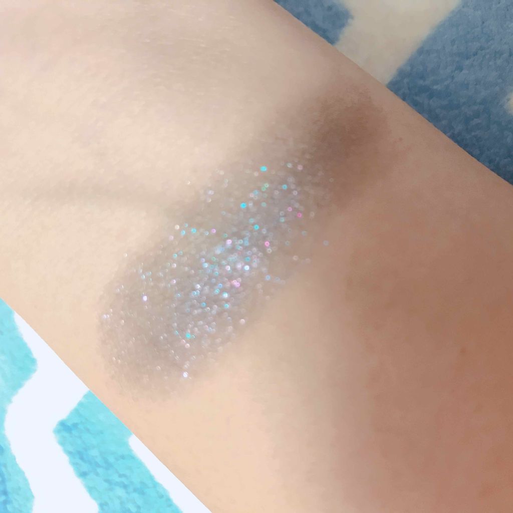 ダズルシャドウ フィール ザ フィーバー/M・A・C/単色アイシャドウを使ったクチコミ（2枚目）