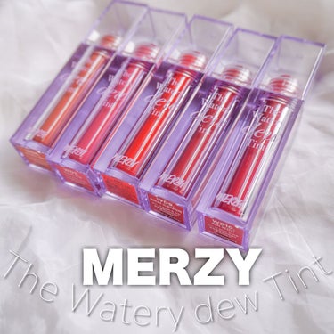 ⁡
🏷 MERZY / The Watery dew Tint
⁡
水爆弾系のティント見つけました...
⁡
▼ザウォータリーデューティント
-ウォーターテクスチャー
-軽いけどベタつかない質感
-唇の