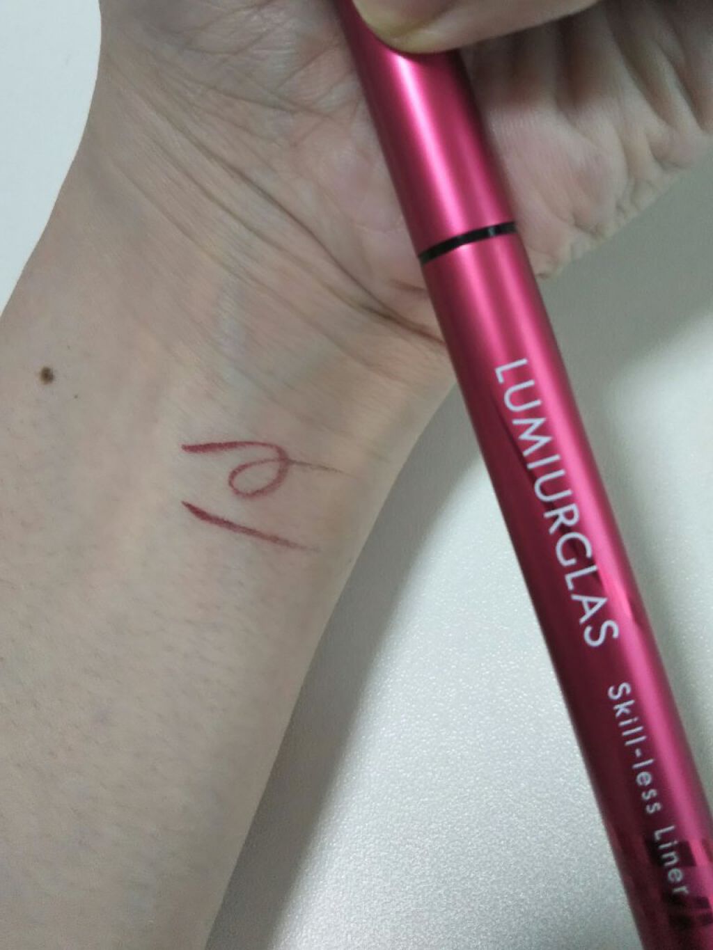 スキルレスライナー/LUMIURGLAS/リキッドアイライナーを使ったクチコミ(4枚目)