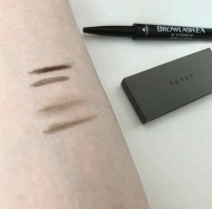 プレスド アイブラウ デュオ/THREE/パウダーアイブロウを使ったクチコミ(3枚目)