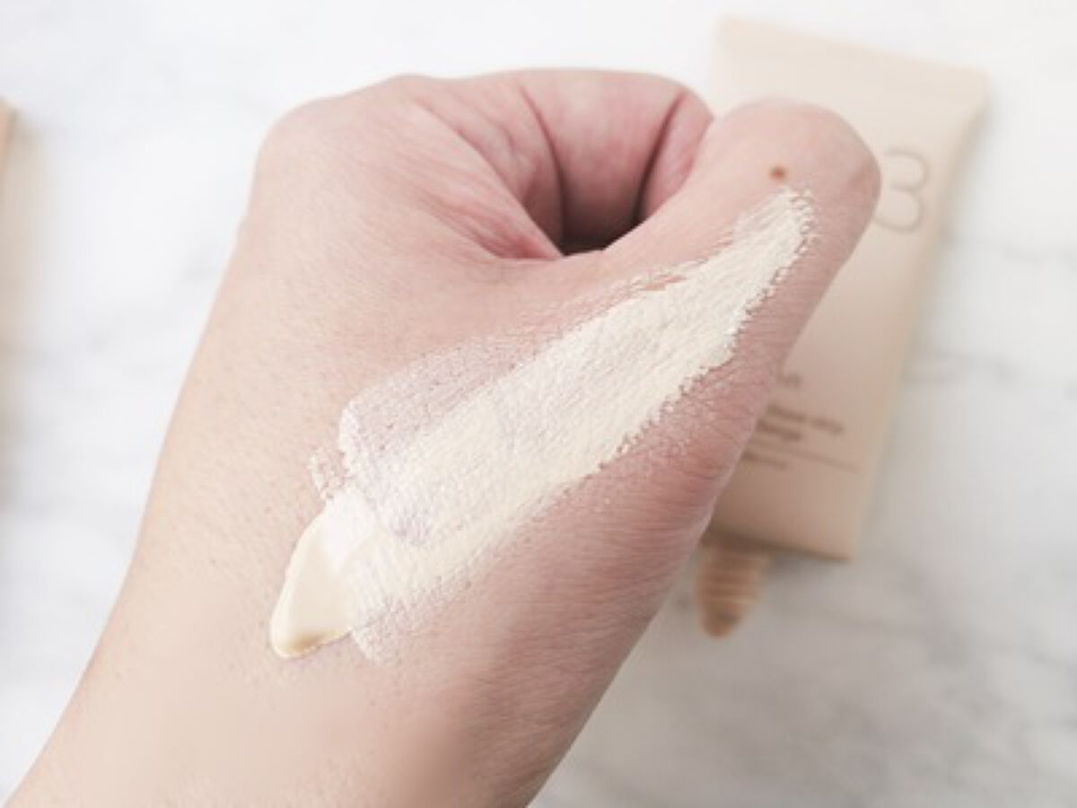 3番 ノーファンデ陶器肌トーンアップクリーム/numbuzin/化粧下地を使ったクチコミ(3枚目)