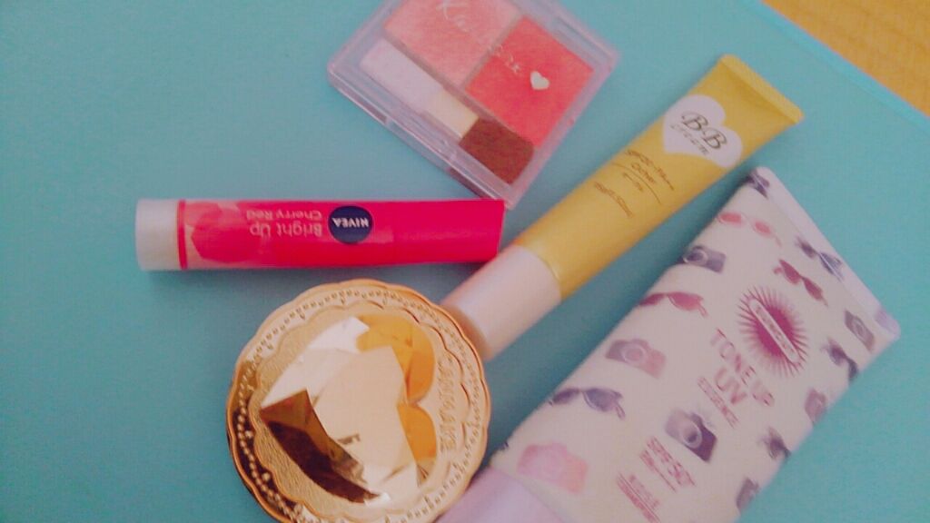 モイストピュアカラーリップ/ニベア/リップクリームを使ったクチコミ（2枚目）