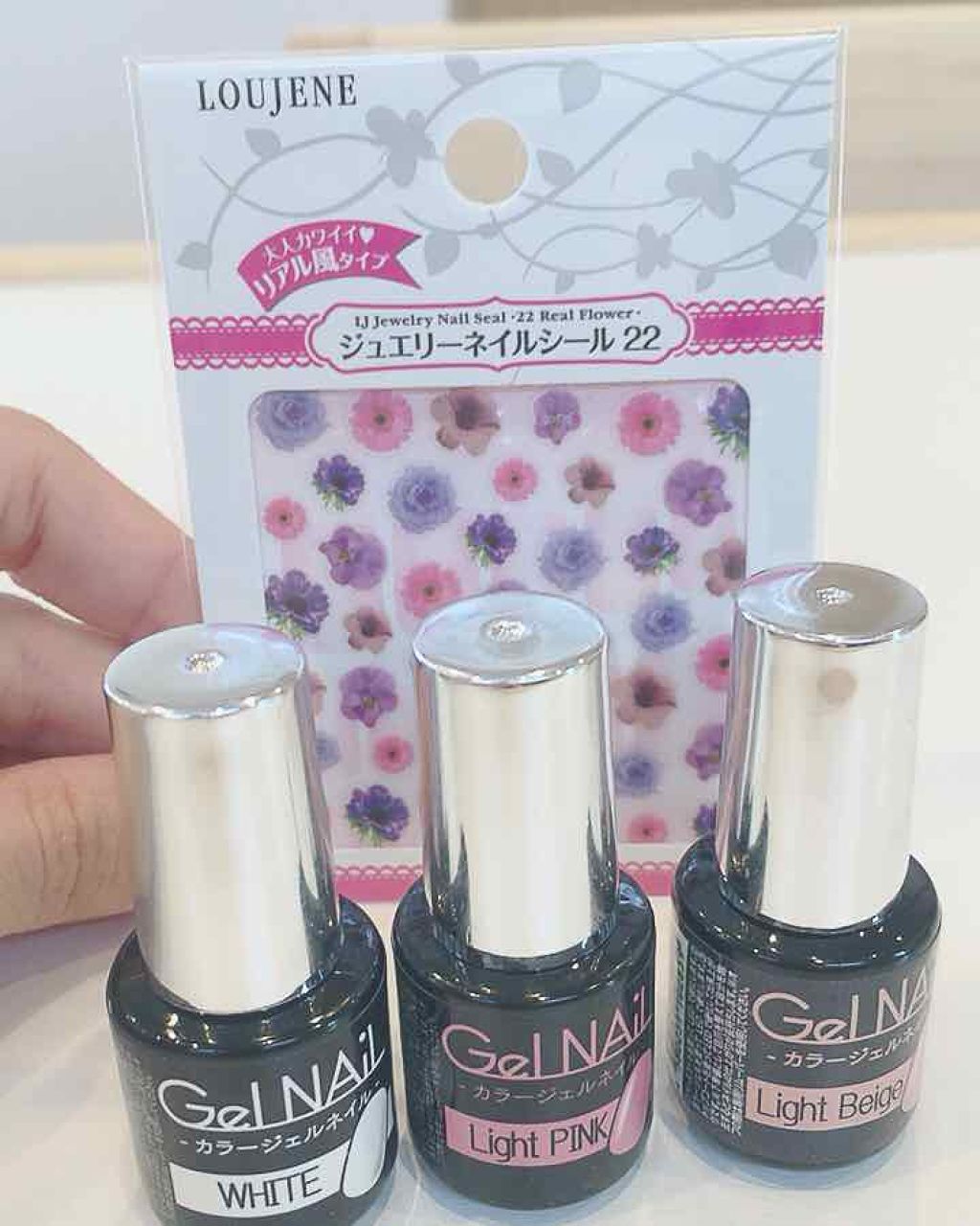 ジェルネイル（ライト対応）/セリア/ジェルネイルを使ったクチコミ（1枚目）