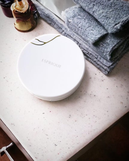 アクアリー スキンウェア カバー/ESPRIQUE/クッションファンデーションを使ったクチコミ(3枚目)