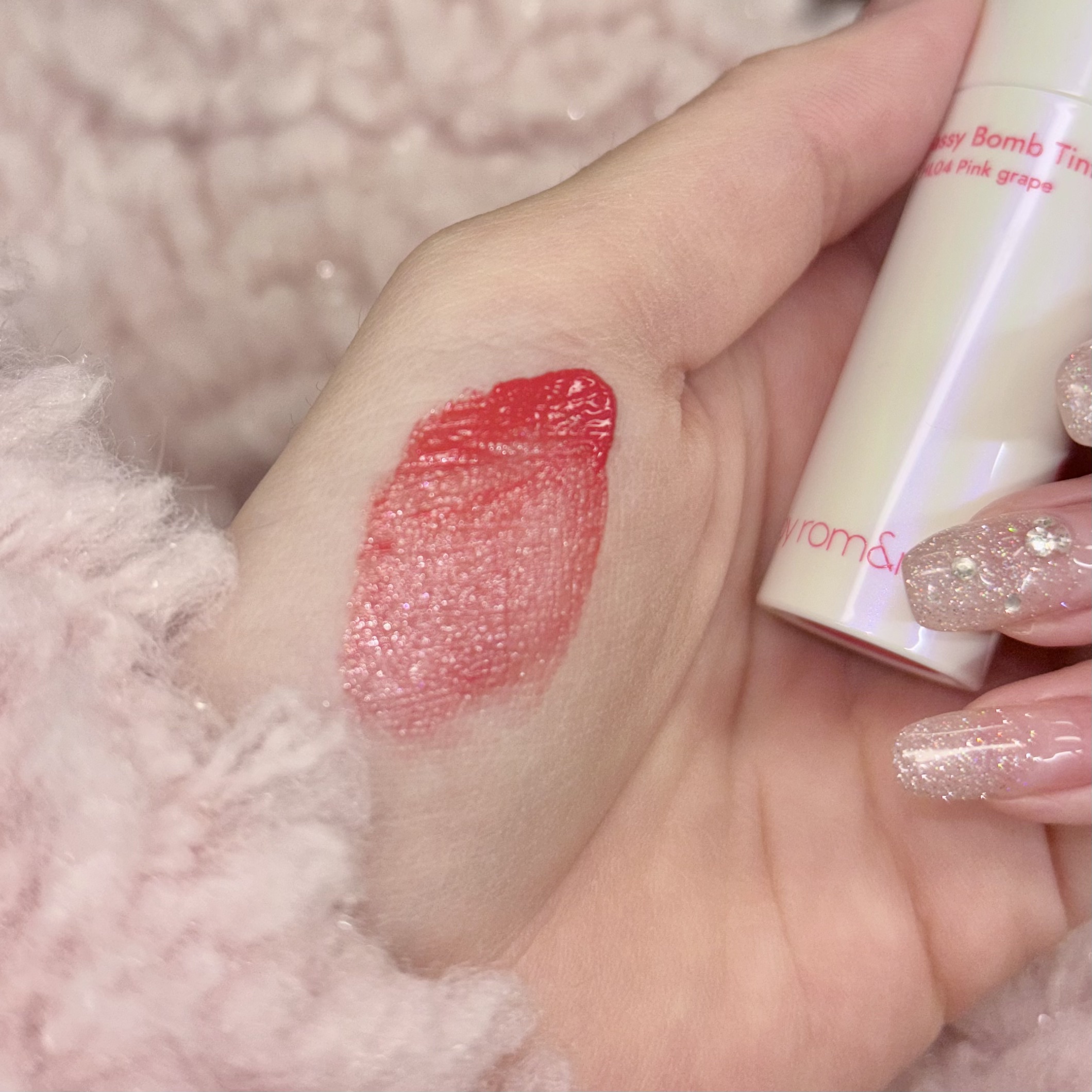 アンドバイロムアンド　グラッシーボムティント/&nd by rom&nd/リップティントを使ったクチコミ（3枚目）