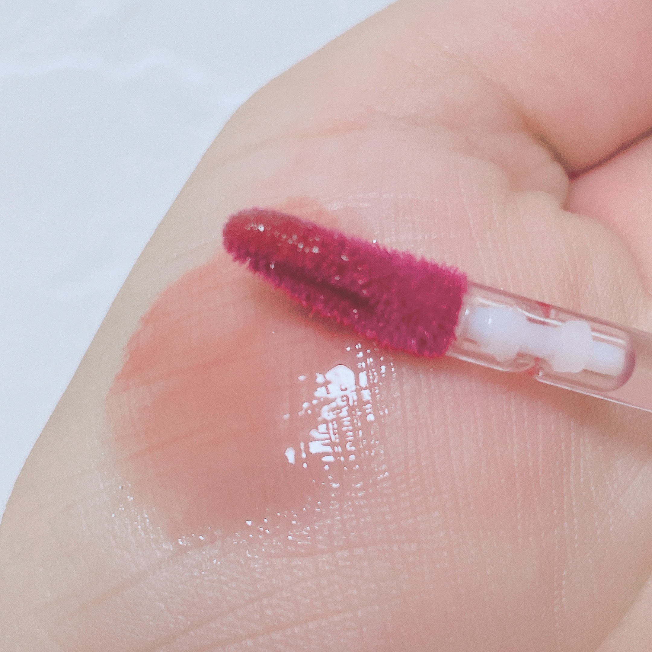 ジューシーパンピンググロス/INTO U/リップグロスを使ったクチコミ（3枚目）