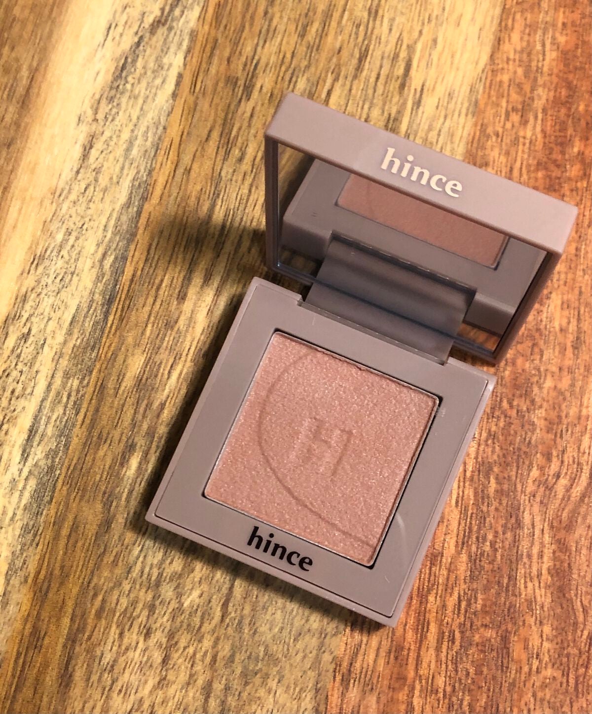 ニューデップスアイシャドウ/hince/単色アイシャドウを使ったクチコミ(1枚目)