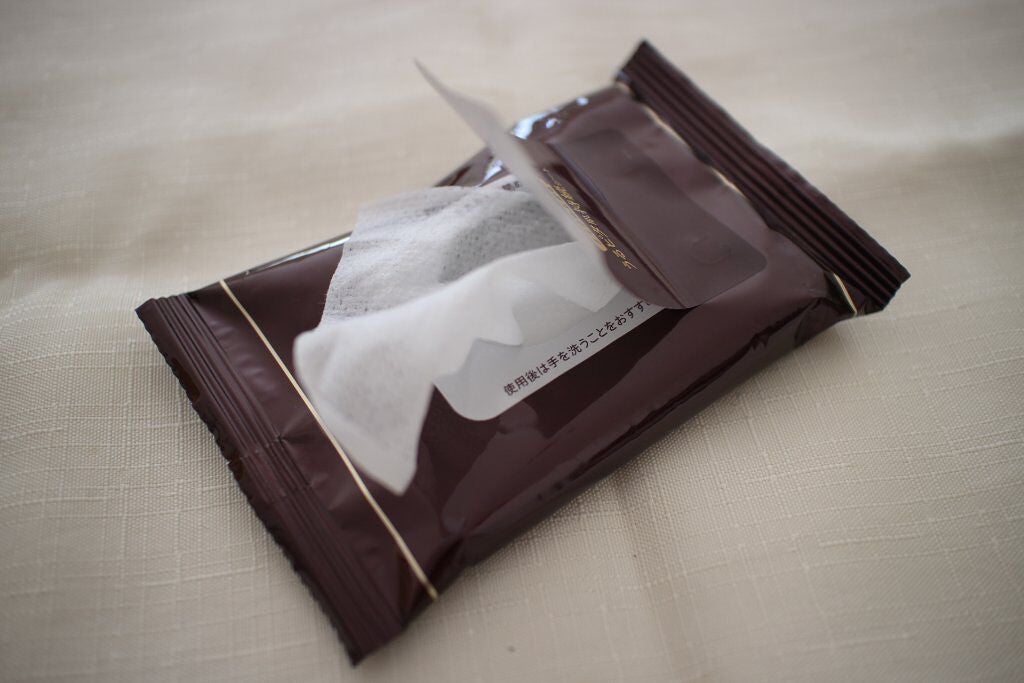 ビオレメイクの上からうるピタ肌持続シート/ビオレ/フェイスシートを使ったクチコミ(2枚目)