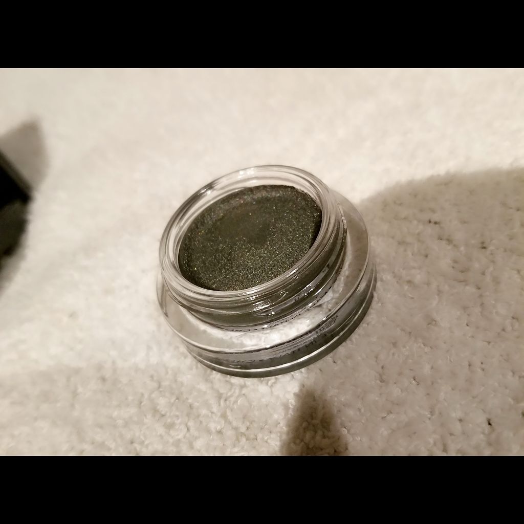 オンブル プルミエール プードゥル/CHANEL/単色アイシャドウを使ったクチコミ（3枚目）