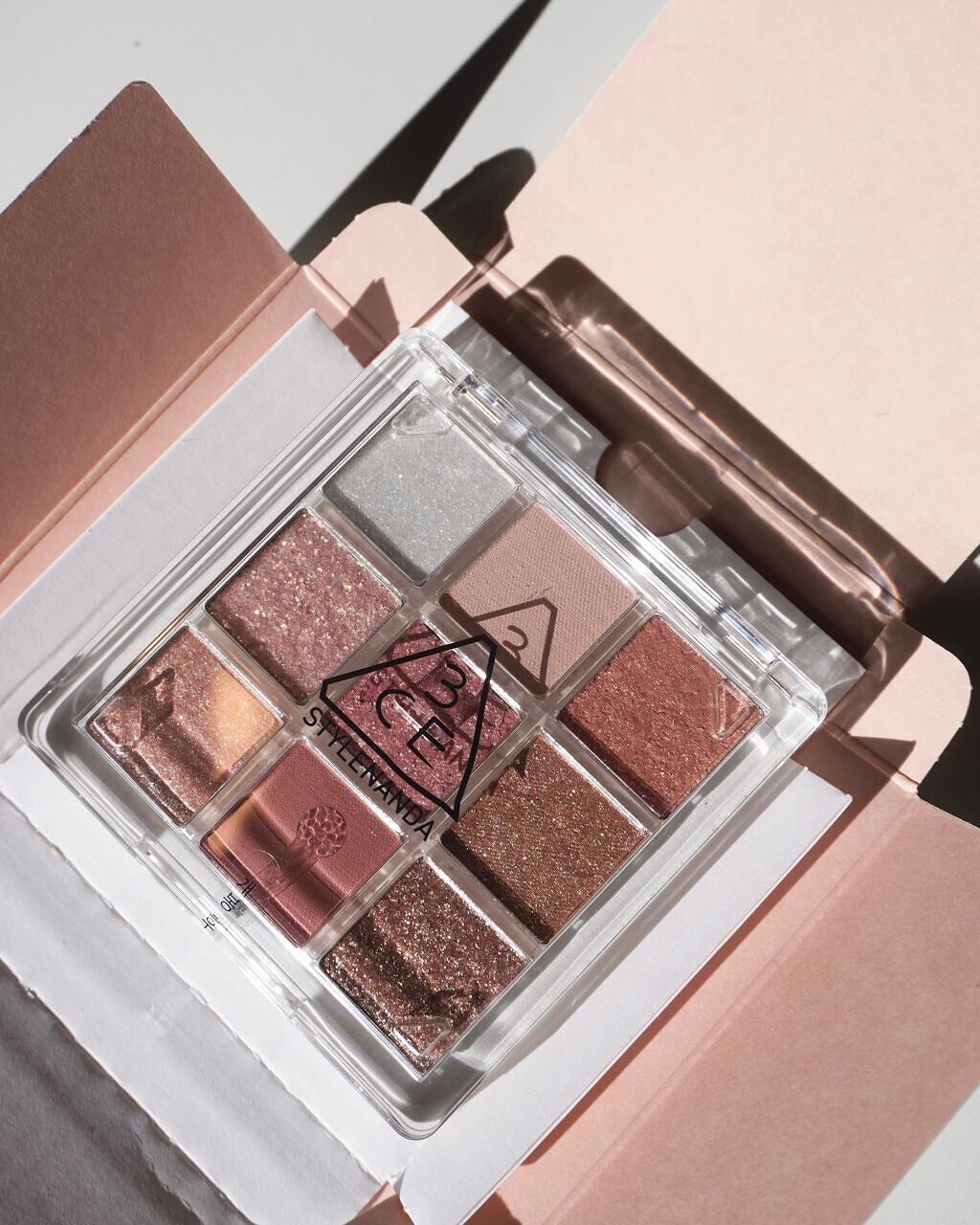 3CE マルチアイカラーパレット DELIGHTFUL/3CE/アイシャドウパレットを使ったクチコミ（3枚目）