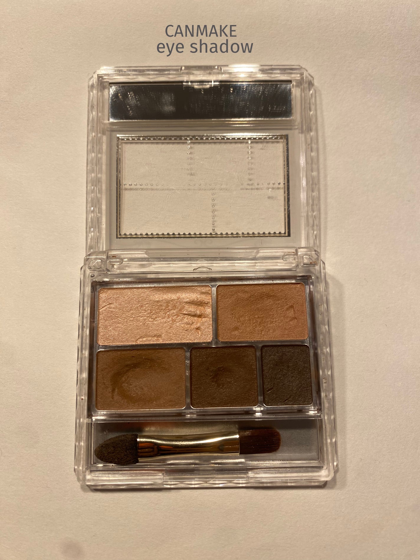 パーフェクトマルチアイズ/キャンメイク/アイシャドウパレットを使ったクチコミ(1枚目)