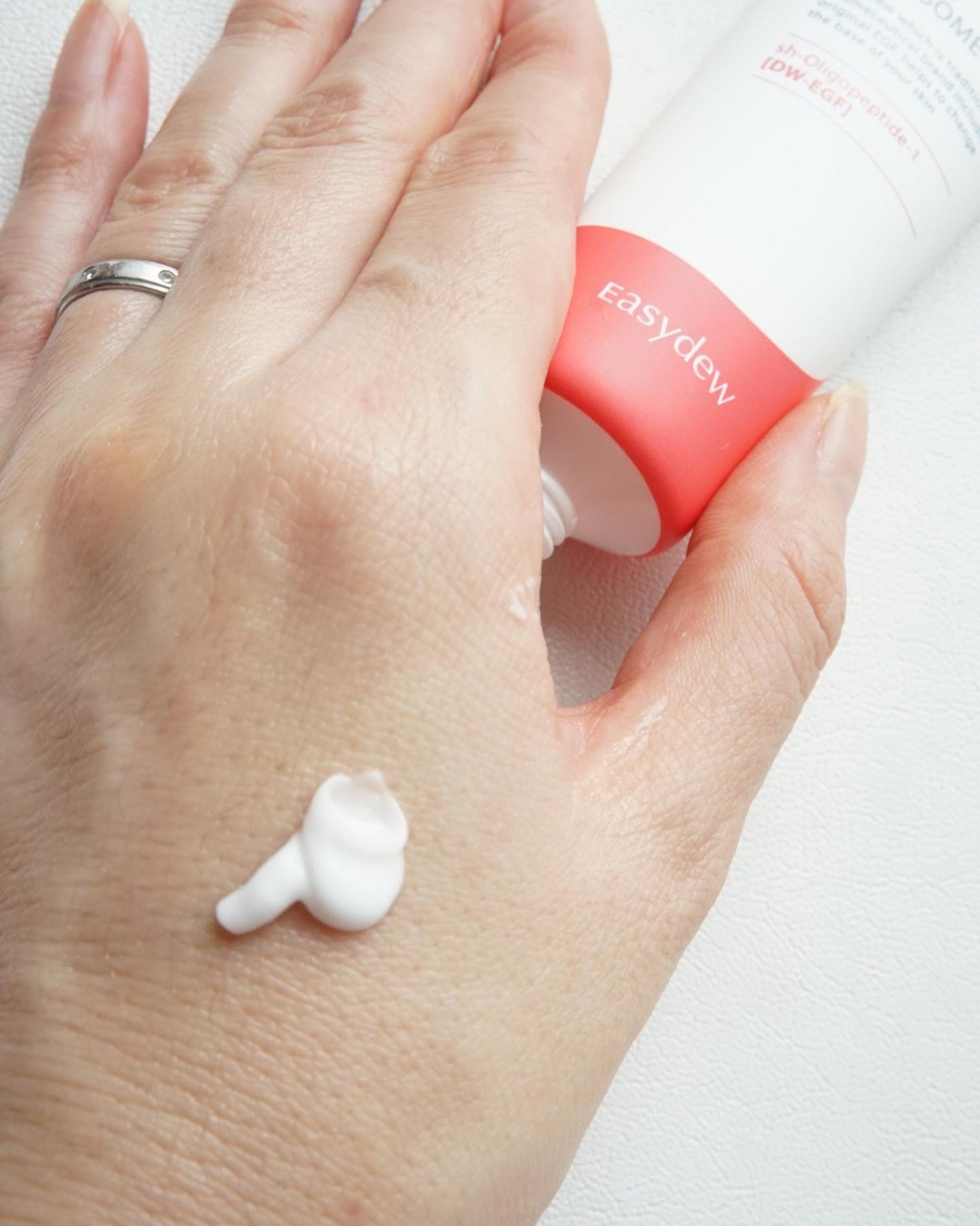 DW-EGF CREAM PRESSOME/Easydew/フェイスクリームを使ったクチコミ(6枚目)