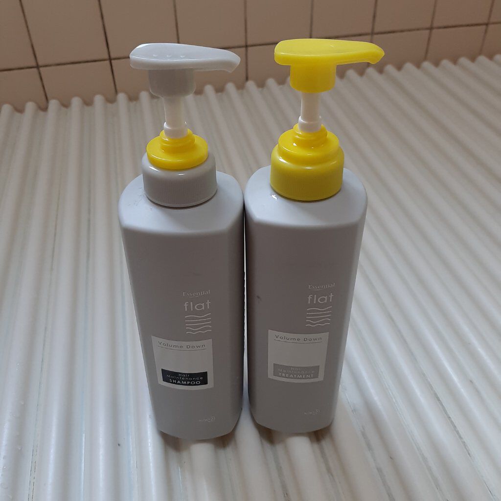 くせ・うねりメンテナンスシャンプー／トリートメント（ボリュームダウン）/エッセンシャル/シャンプー・コンディショナーを使ったクチコミ（1枚目）