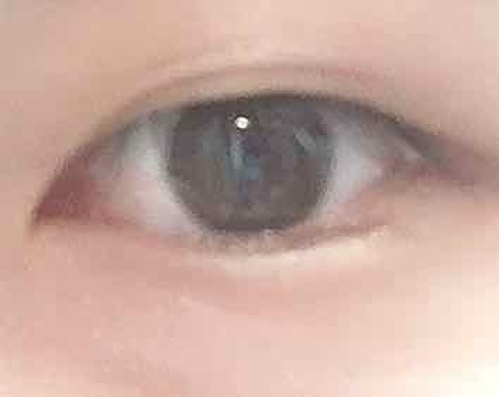 はんぺん on LIPS 「私二重が左右で違うんです…2枚目と3枚目どっちの二重がいいです..」(3枚目)