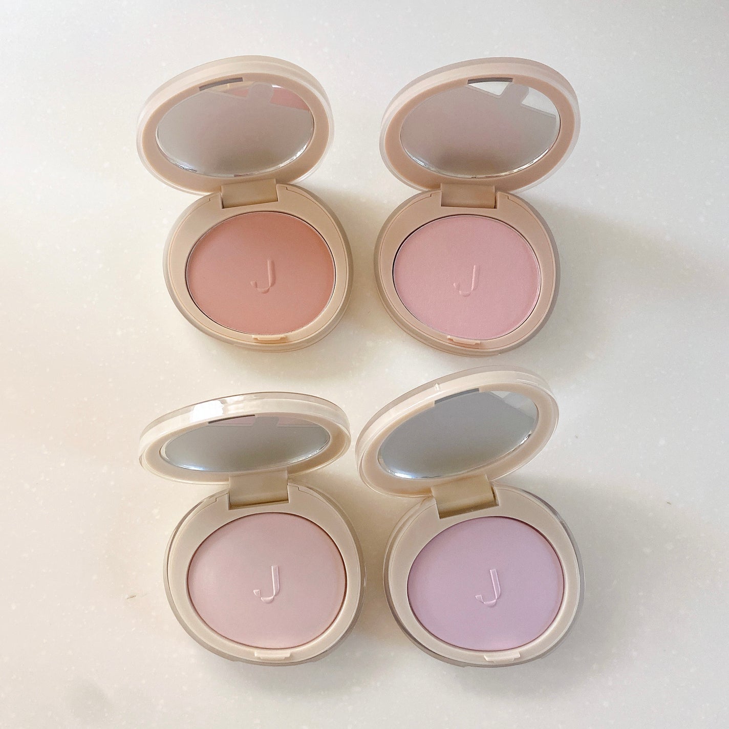 CUBISM ニュアンスグロウパウダー/Joocyee/パウダーチークを使ったクチコミ(1枚目)