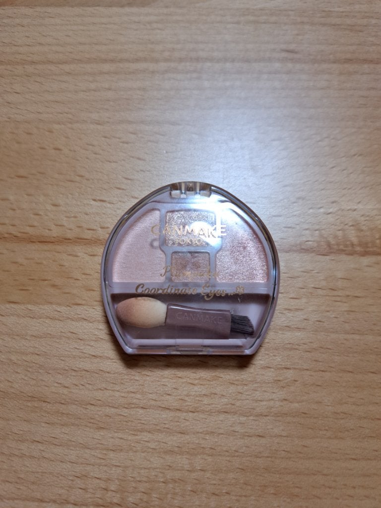 シルキースフレアイズ/キャンメイク/アイシャドウパレットを使ったクチコミ(1枚目)